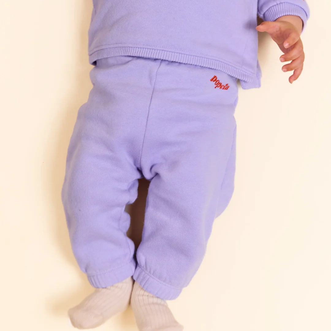 Baby Kindness Sweatpants aus Bio-Baumwolle in Lila - Image 5