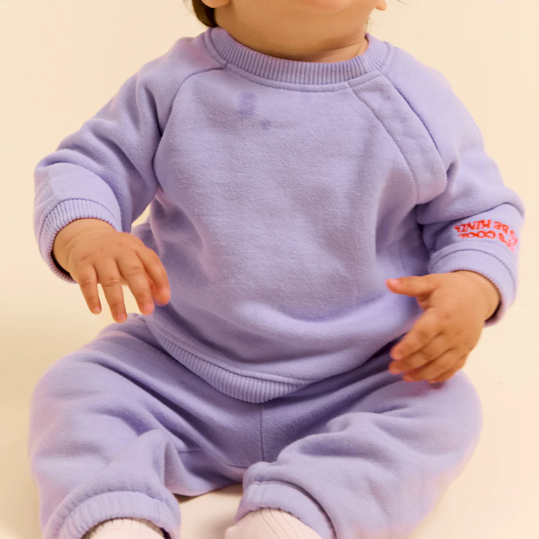 Baby Kindness Sweater aus Bio-Baumwolle in Lila - Image 6