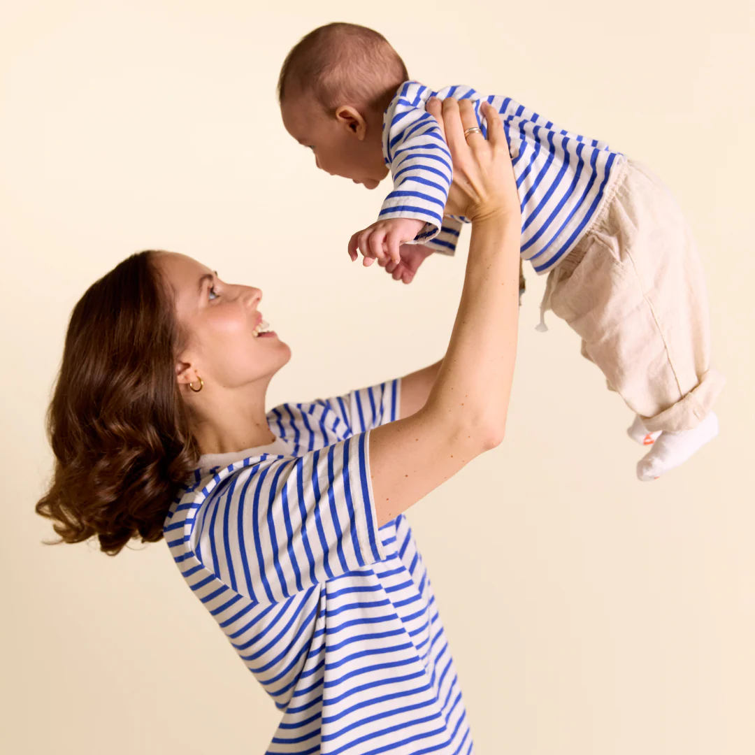 Baby Langarmshirt Gestreift aus Bio-Baumwolle in Königsblau/Off-White - Image 5