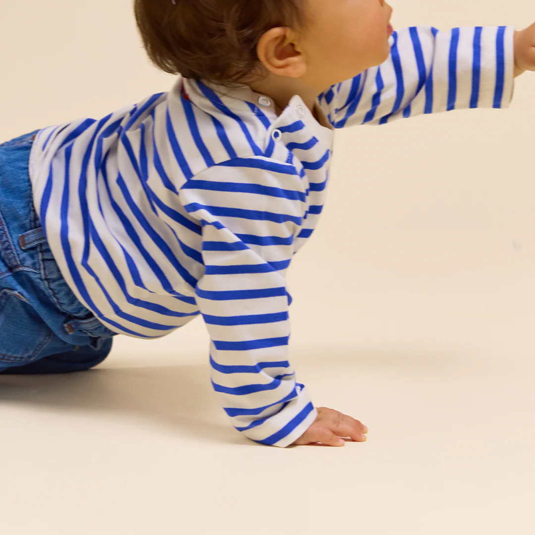 Baby Langarmshirt Gestreift aus Bio-Baumwolle in Königsblau/Off-White - Image 8