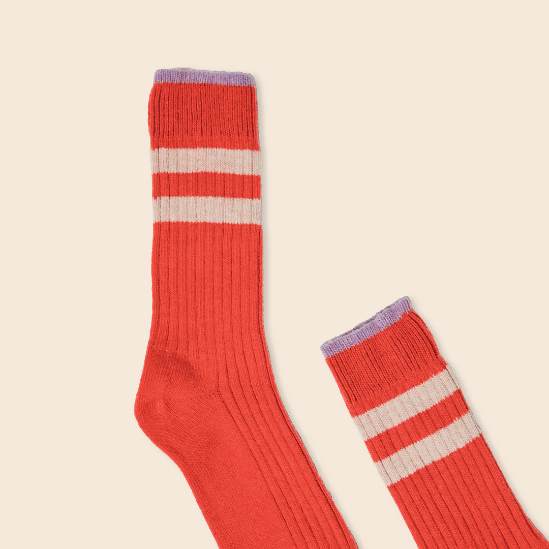 Dünne Stricksocken aus Wolle in popeia Rot - Image 4