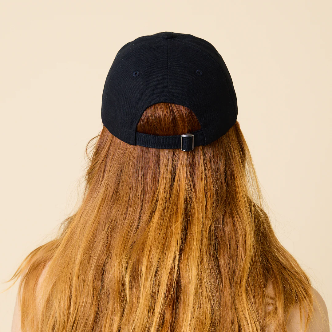 Family & Friends Cap in Schwarz - Image 5