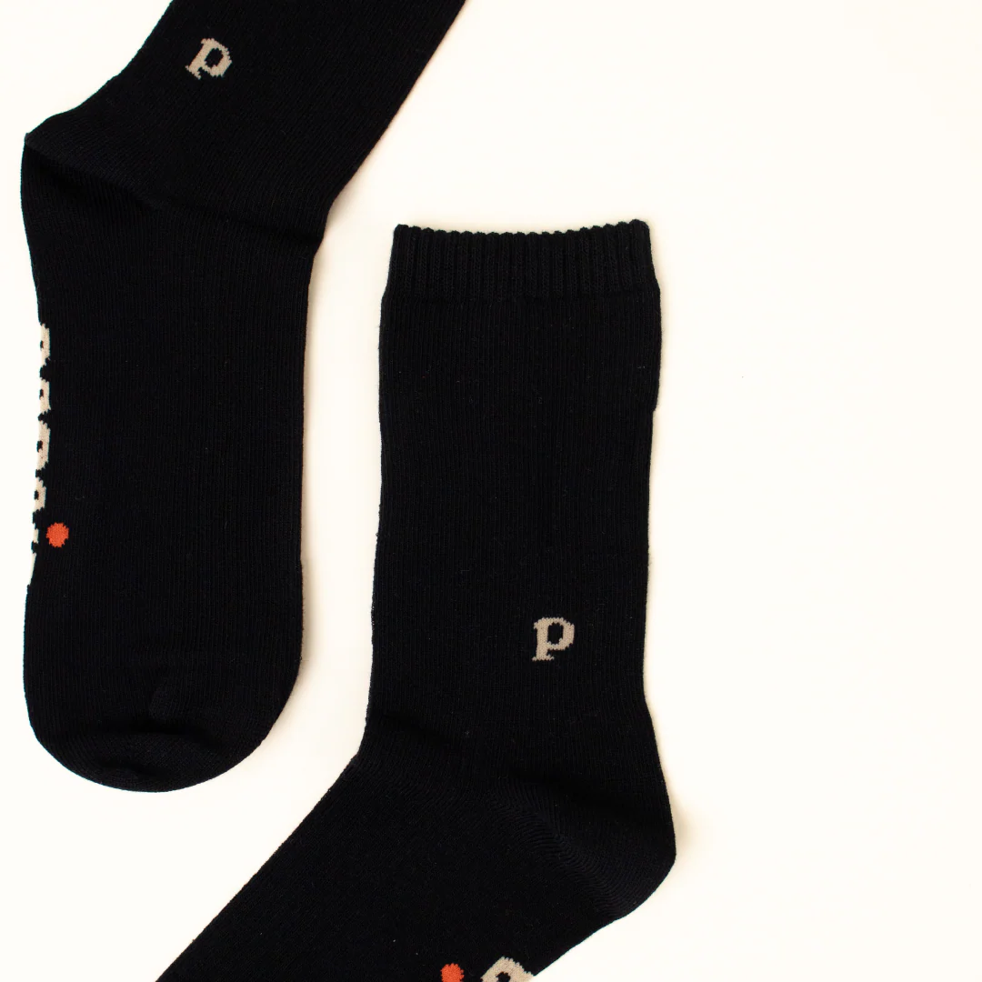 Gemischtes Set: Socken aus Bio-Baumwolle in Schwarz & Off-White - Image 5