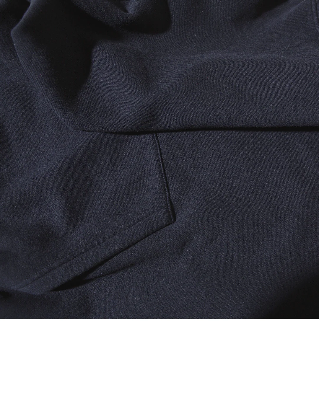 Hoodie aus Bio-Baumwolle in Schwarz - Image 7