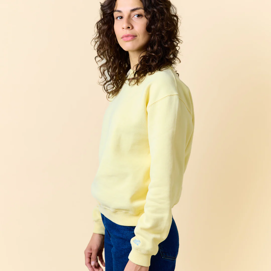 Kindness Sweater aus Bio-Baumwolle in Butter Yellow - Image 4