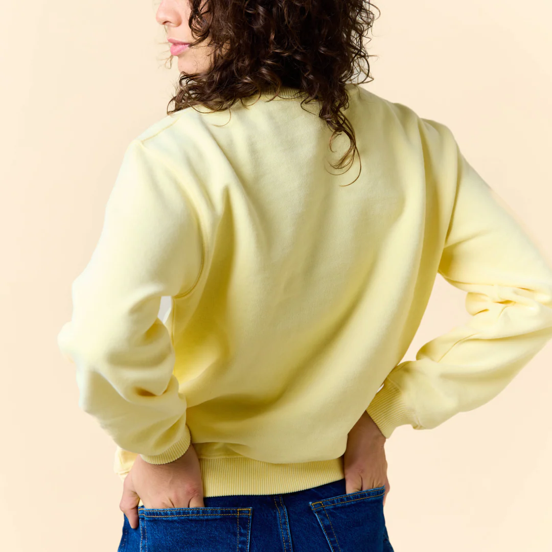 Kindness Sweater aus Bio-Baumwolle in Butter Yellow - Image 5