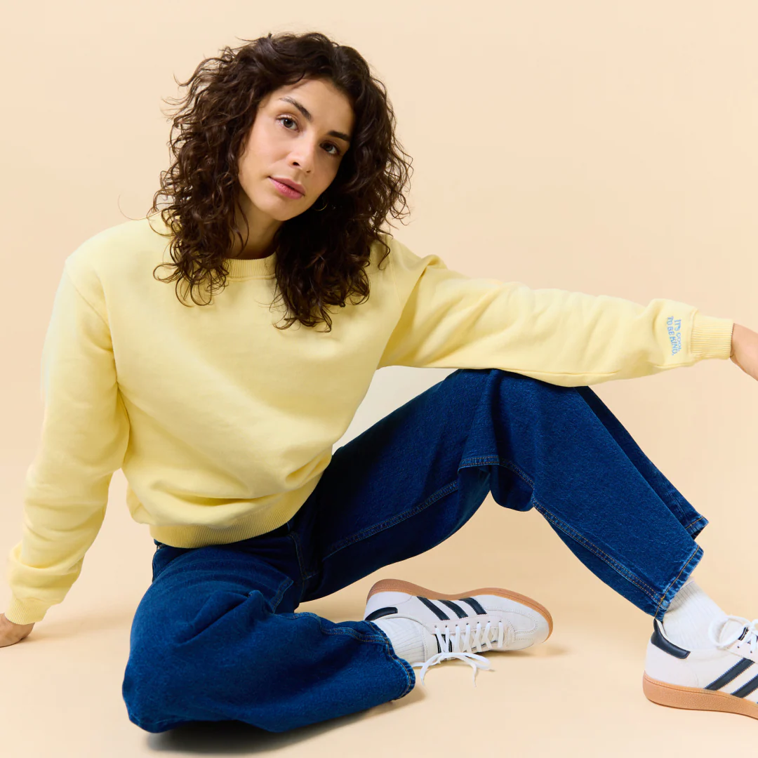 Kindness Sweater aus Bio-Baumwolle in Butter Yellow - Image 8