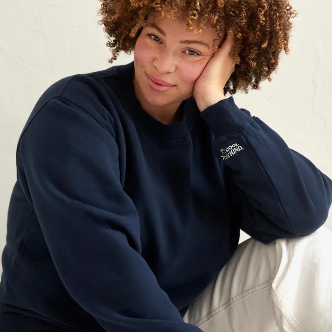 Kindness Sweater Set in Dunkelblau (Washed) - Image 3