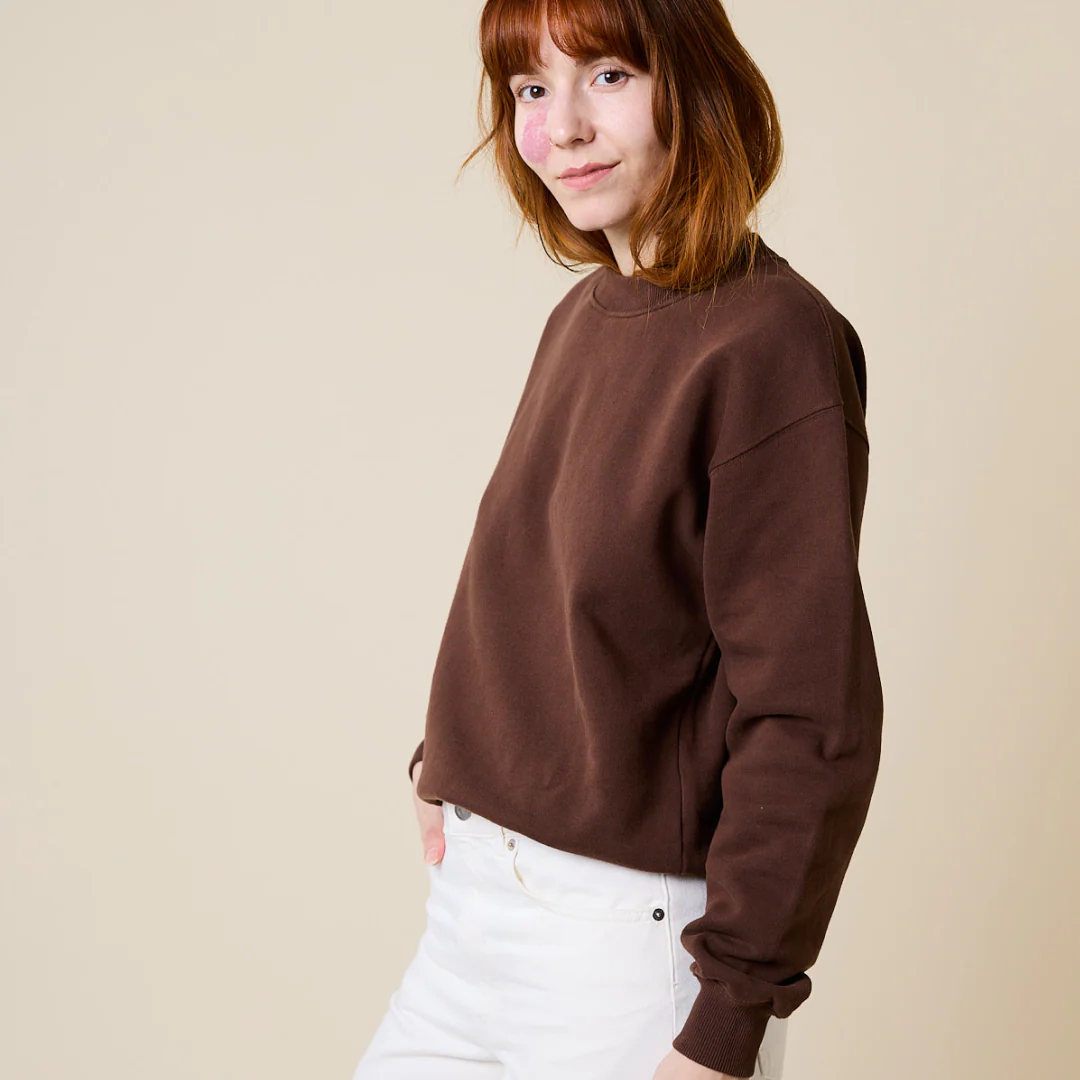 Kindness Sweater Set in Dunkelbraun - Image 4