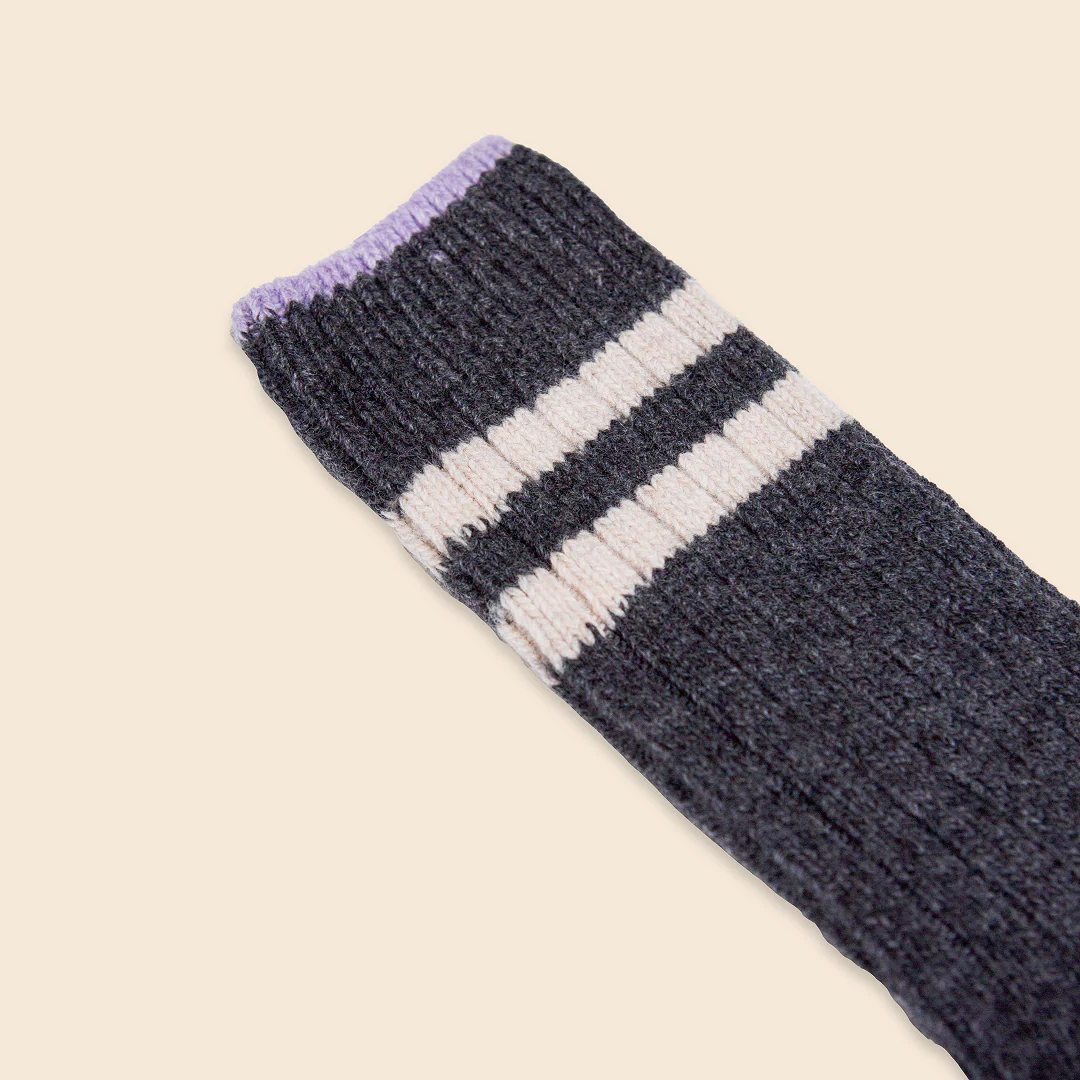 Dicke Stricksocken aus Wolle in Grau - Image 6