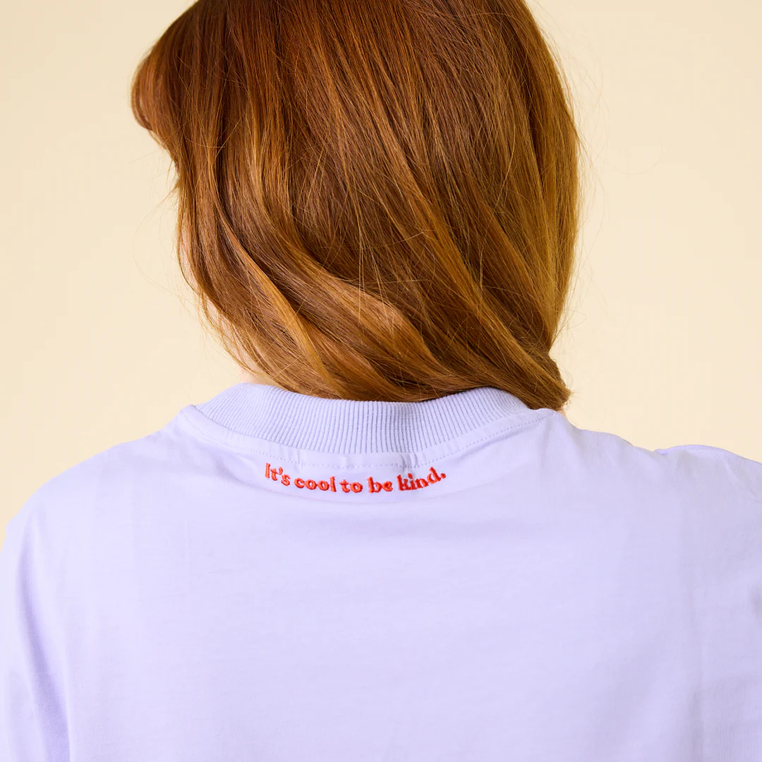 T-Shirt aus Bio-Baumwolle in Lila - Image 3