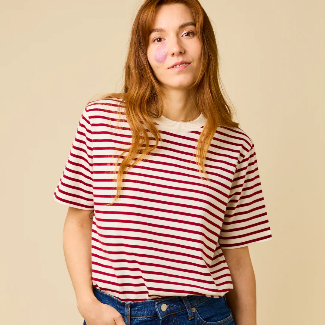 T-Shirt Gestreift aus Bio-Baumwolle in Bordeaux/Off-White - Image 6