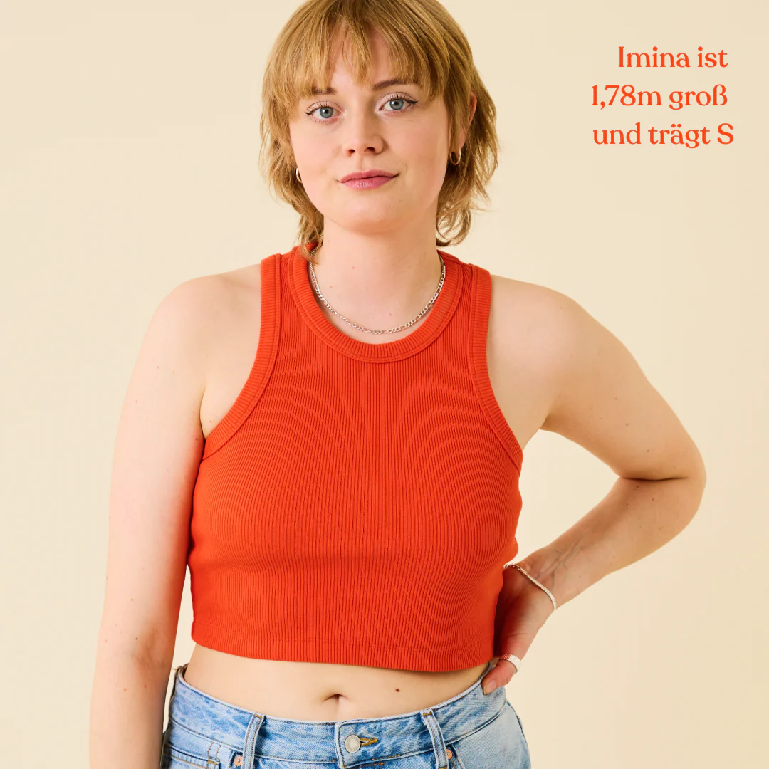 The 24/7 Crop Top aus Bio-Baumwolle in popeia Rot - Image 4